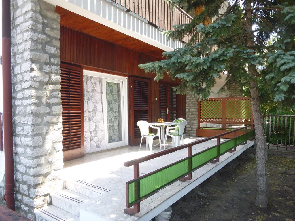 Oleander Holiday House Шіофок Екстер'єр фото